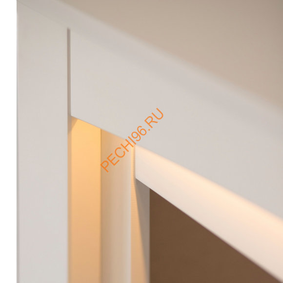 Электрокамин RealFlame Canada 25,5 WT с очагом Saphir 25,5 и LED подсветкой