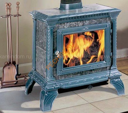 Чугунная печь-камин Hergom Heritage, светло-голубая эмаль Чугунная печь-камин Hergom Heritage, светло-голубая эмаль